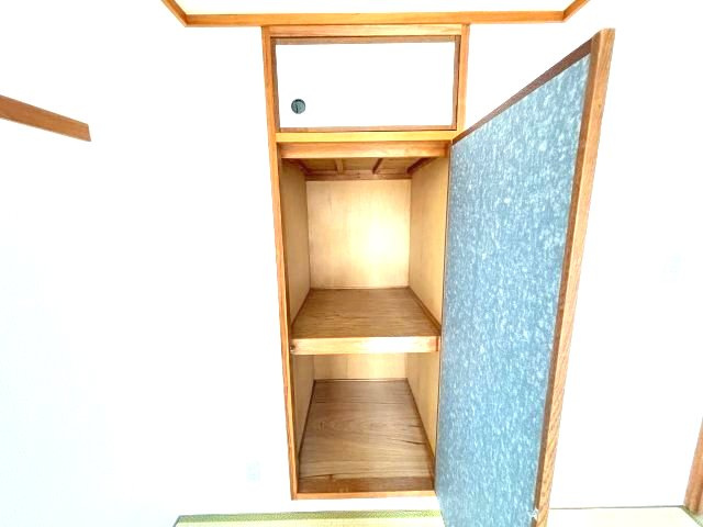新栄プロパティー太子の収納