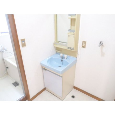 清水ヶ丘ハイツの洗面所