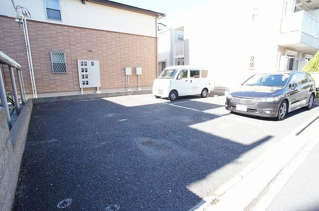 パルコ　プレッソの駐車場