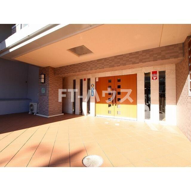 アインズコート稲毛小中台プライムコートのエントランス