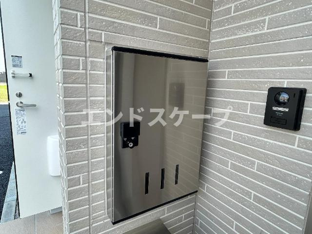 ルピナス　Ｂの設備|宅配ボックス
高崎、前橋のお部屋探しはエンドスケープまで！お客様の理想お聞かせ下さい♪
