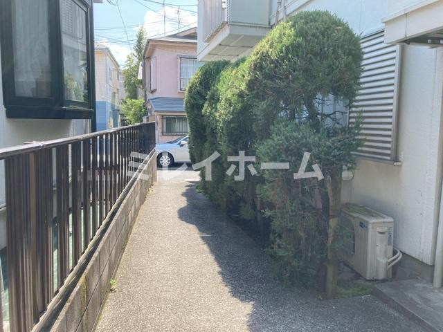 メゾンドゥ南馬込のエントランス
