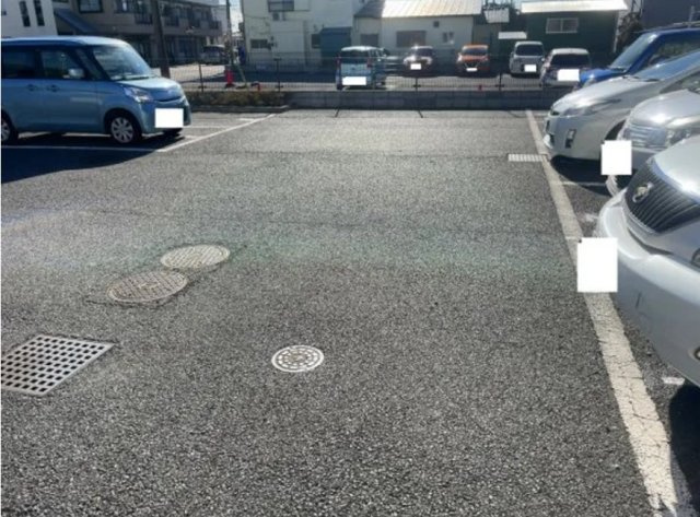 レオネクストチャコルルの駐車場