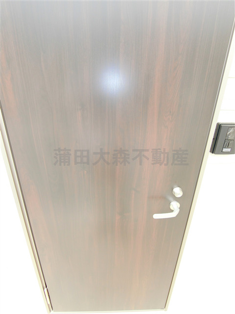 クレル蒲田の玄関