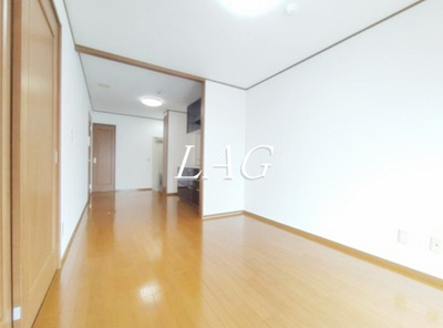 【居間・リビング】 | 伊藤ビル | 洋室のお部屋です。