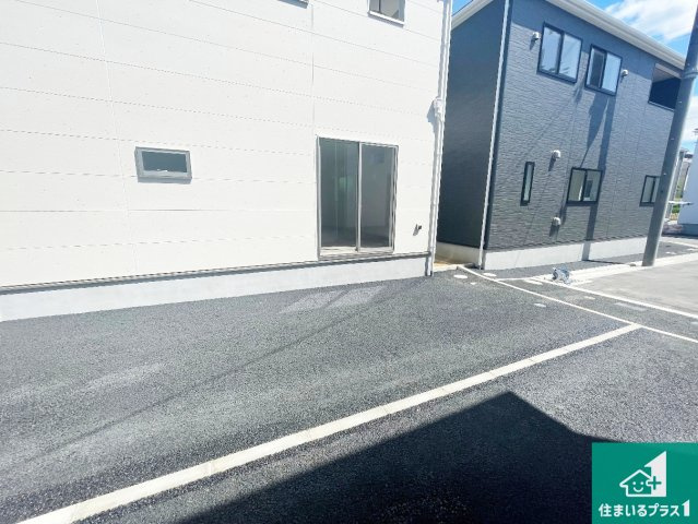 29日(土)30日(日)現地ご見学可能！　交野市神宮寺　ラスト2邸の前面道路含む現地写真|車通りの少ない前面道路！お子様がいらっしゃるご家族でも安心！