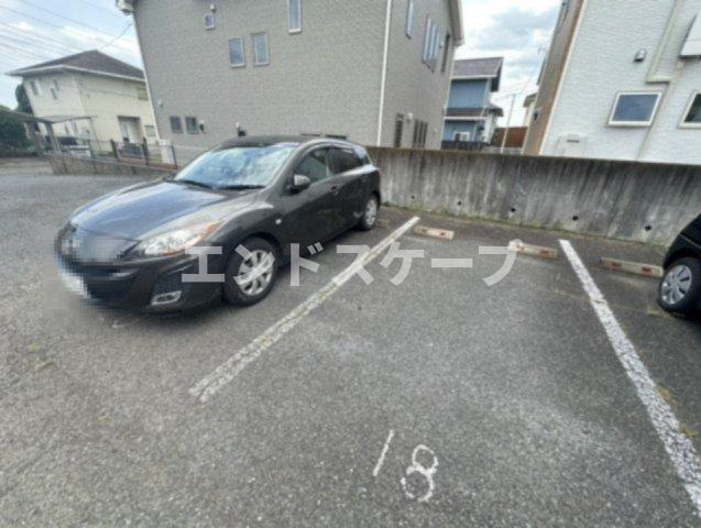 シャンティの駐車場|高崎、前橋のお部屋探しはエンドスケープまで！お客様の理想お聞かせ下さい♪