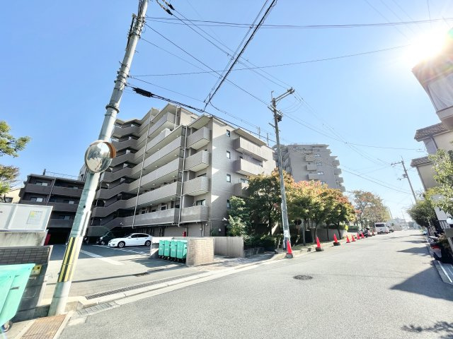 ダイアパレス枚方山田池公園の外観
