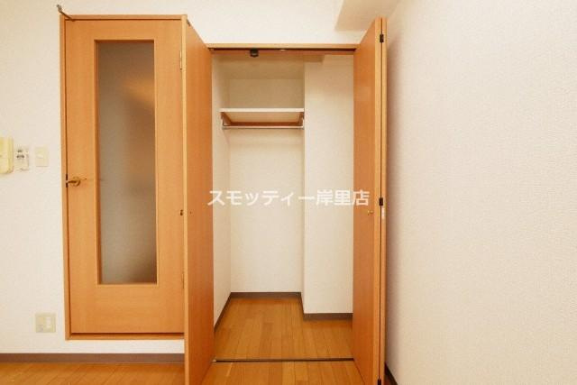 オズレジデンス天下茶屋の収納