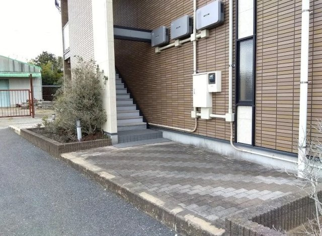 レオパレスドリームⅡのエントランス
