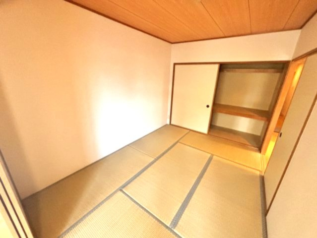 フォリア岡本の寝室