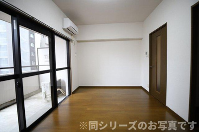 【居間・リビング】 | アリエス姪浜駅南　★プライスホームなら仲介手数料が割引価格です！★