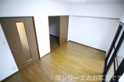【居間・リビング】 | アリエス姪浜駅南　★プライスホームなら仲介手数料が割引価格です！★