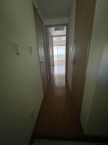 KTIレジデンス月見山Ⅱの玄関