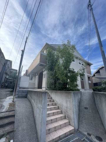 KTIレジデンス月見山Ⅱのエントランス