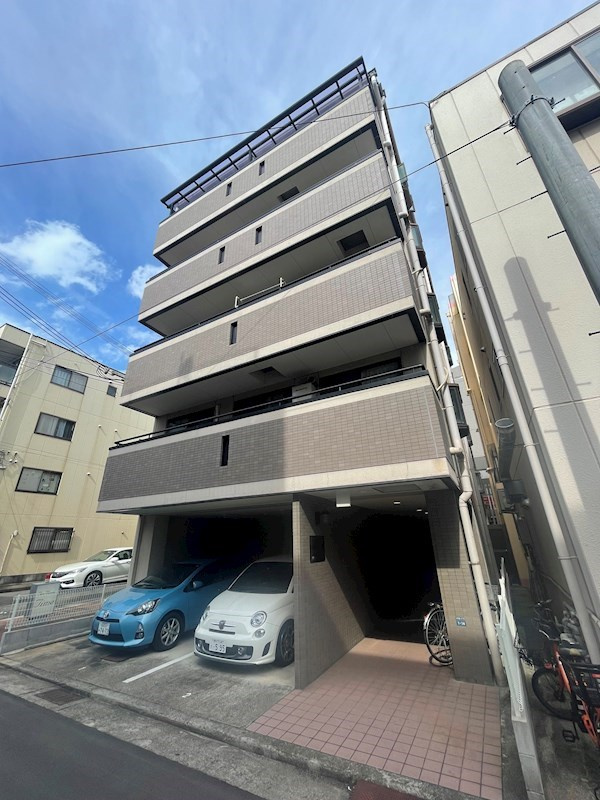 Regulus水木通の外観