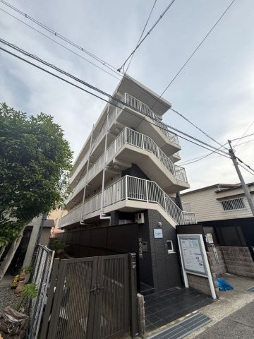 レオパレスコントワール御影石町の外観