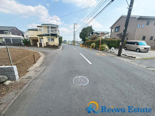 新築戸建　高座郡寒川町倉見の前面道路含む現地写真