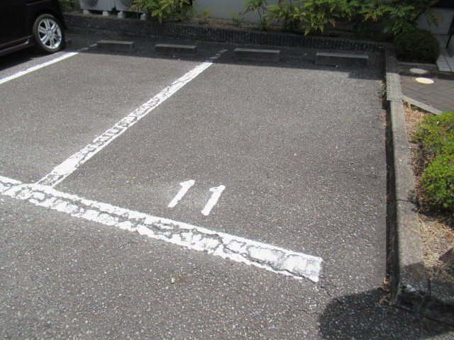 JAボナール上の丸Aの駐車場