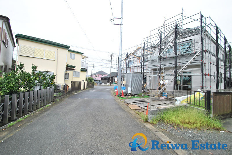 新築戸建　高座郡寒川町倉見の前面道路含む現地写真