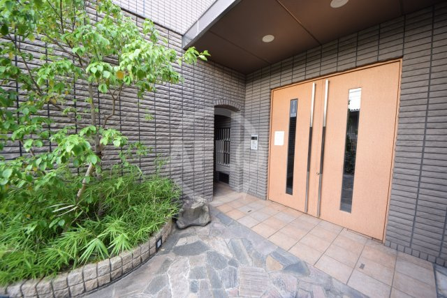 アクシス大阪のエントランス|アクシス大阪　エントランス