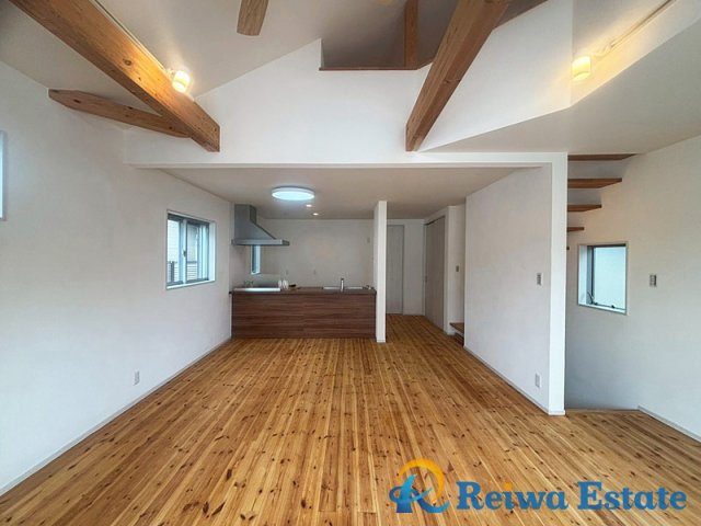 中古戸建　茅ヶ崎市松が丘2丁目の居間・リビング|長時間過ごす場所だからこそ、ほっと落ち着く安心感のある場所にしたいですね。