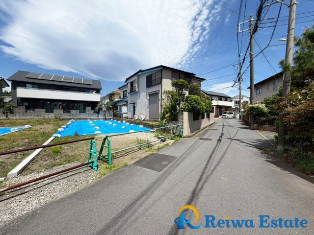 売地　茅ヶ崎市美住町の前面道路含む現地写真
