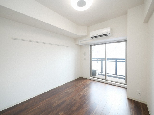 大阪市浪速区元町３丁目の賃貸マンションの居間・リビング