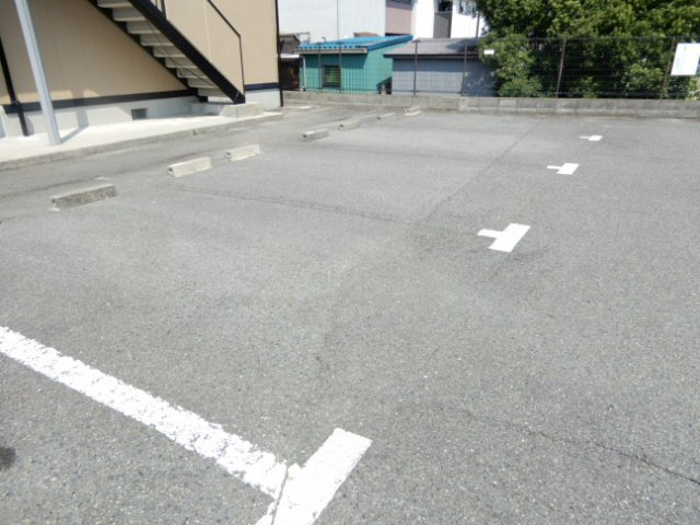 MCハイツⅡの駐車場