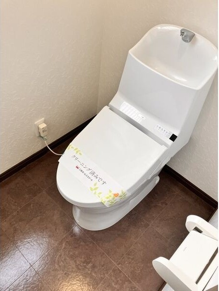 東郷町白鳥３丁目貸家のトイレ