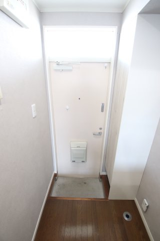 【玄関】 | シャトレマウントリバー