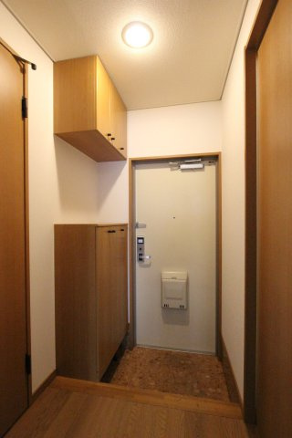 エメラルドノービレⅡの玄関
