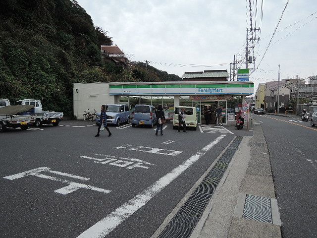 Ｌｅ　Ｖｏｉｌｉｅｒ～ル　ヴォワリエ～のその他|ファミリーマート逗子山の根店