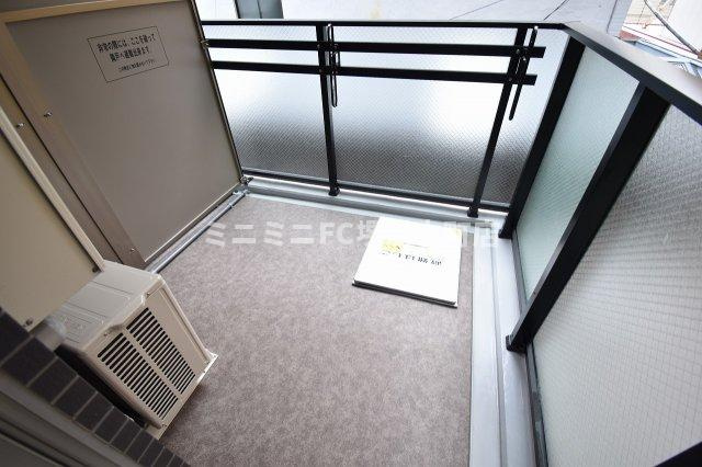 RISING Maison 本町橋のバルコニー