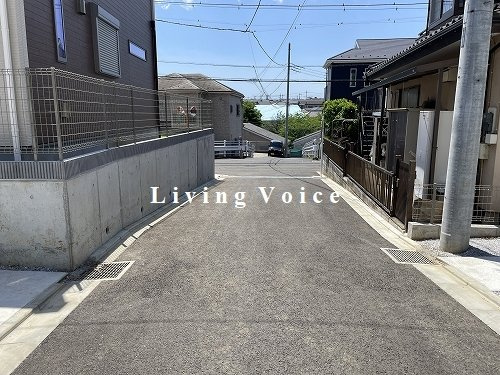 【仲介手数料０円】綾瀬市早川1期　新築一戸建て　全3棟の前面道路含む現地写真|【仲介手数料０円】綾瀬市早川1期　新築一戸建て　全3棟