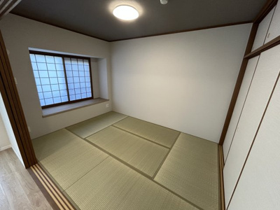 【和室】 | ライオンズマンション平野町リバーステージ | 天袋付き押入れ収納あり　たっぷり収納できます