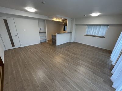 【居間・リビング】 | ライオンズマンション平野町リバーステージ | 広いLDKで家族でゆったり過ごせます