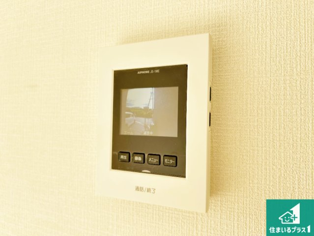 ●29(土)30(日)現地説明会！　香芝市今泉　全1邸の防犯設備|カラーモニターインターホン！声だけでなく来訪者の姿や顔がモニターで確認できるので、小さなお子様がいらっしゃるご家庭でも安心できます！