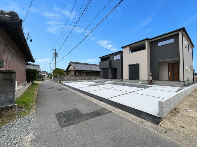 【商談中】リーブルガーデン　江南市第2般若町　全2区画分譲の前面道路含む現地写真|■前面道路　■ヤマダ不動産　株式会社リライフ　
■夢のマイホーム購入をフルサポートします！