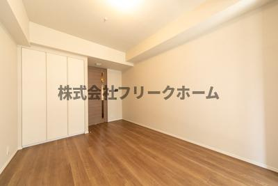 三鷹市下連雀３丁目の賃貸マンションの居間・リビング