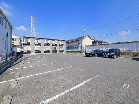 レオパレス悠の駐車場|駐車場です
