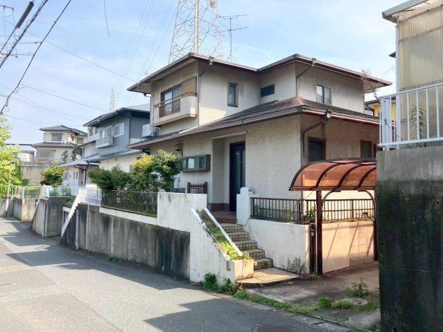 福岡市東区香椎5丁目　中古戸建の外観|整った土地形状とゆとりの敷地、将来も見据えられる住宅です！