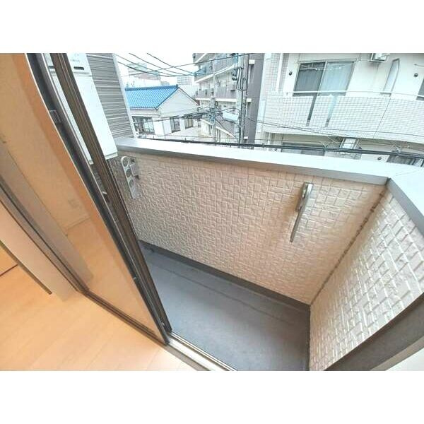 カーサ フェリーチェW　名古屋市賃貸　仲介手数料無料のバルコニー