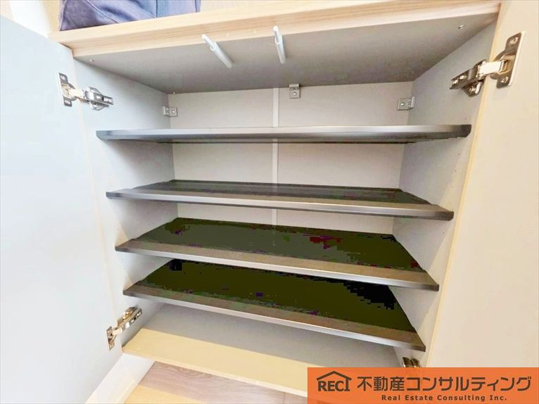 コスモ西宮の収納