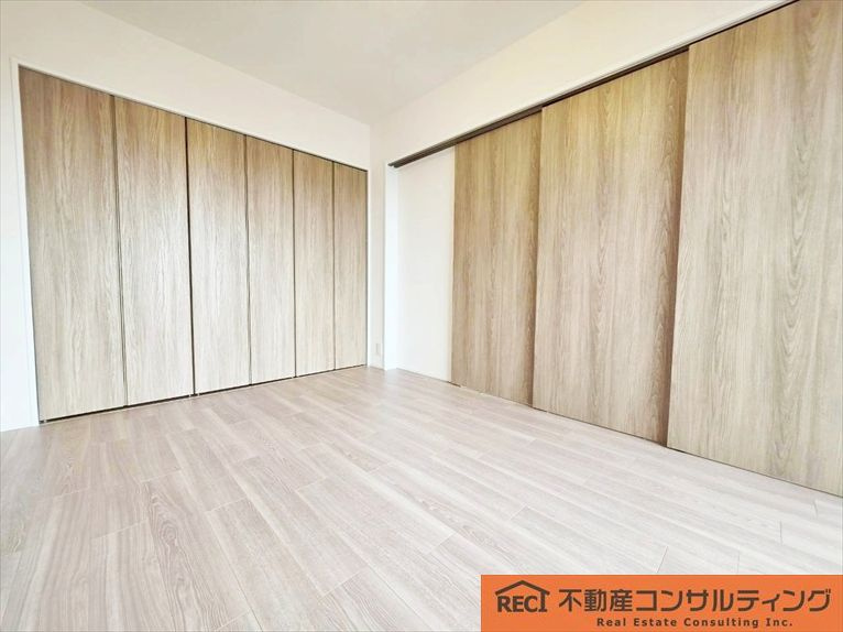 コスモ西宮の洋室