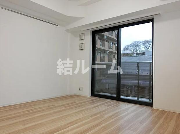 板橋区熊野町の賃貸マンションの居間・リビング
