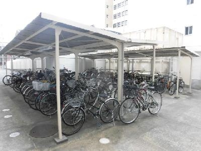 デイスターアベニューの駐車場|駐輪場