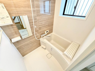 【浴室】 | 泉１丁目　中古戸建 | ユニットバス交換済♪綺麗なお風呂で一日の疲れをゆっくり癒してくださいね♪