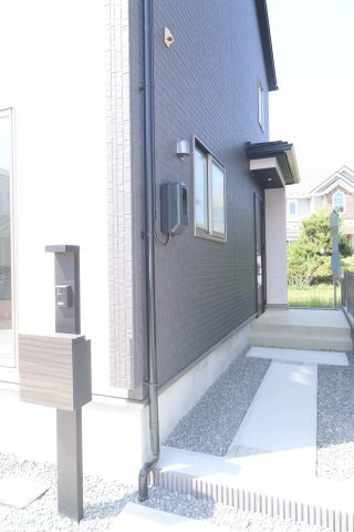 郡山市久留米2丁目　　　　3号棟　　　桜小学校、郡山第３中学区の玄関