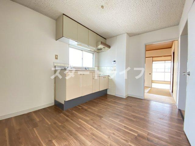 大阪市淀川区十三東１丁目の賃貸マンションの居間・リビング